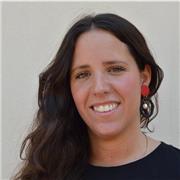 Profesor de apoyo escolar en primaria, tecnicas de estudio, ingles, demás materias. Además enseño a leer a alumnos de infantil/pri